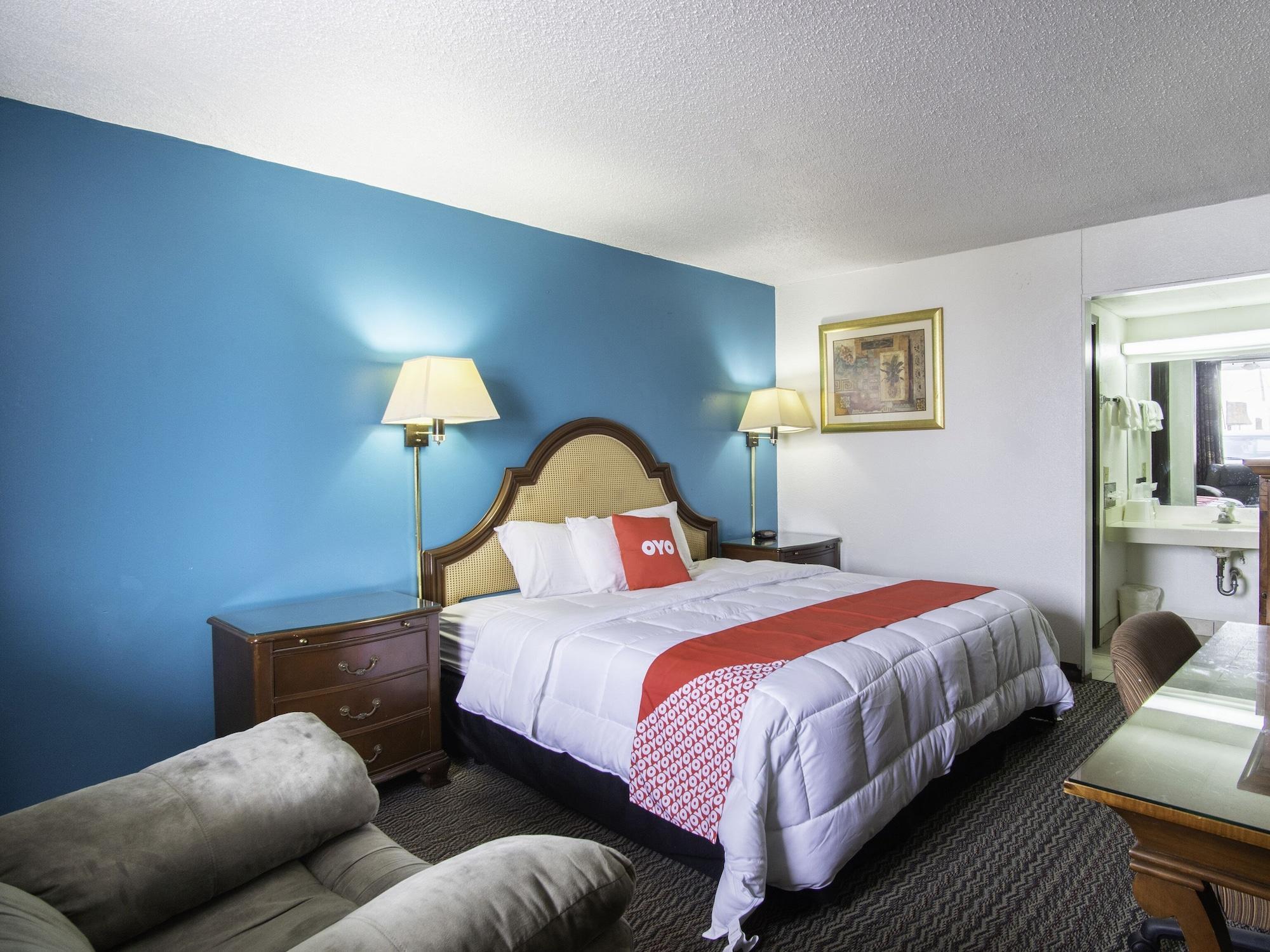 Oyo Hotel Hutchinson West 4Th Ave ภายนอก รูปภาพ